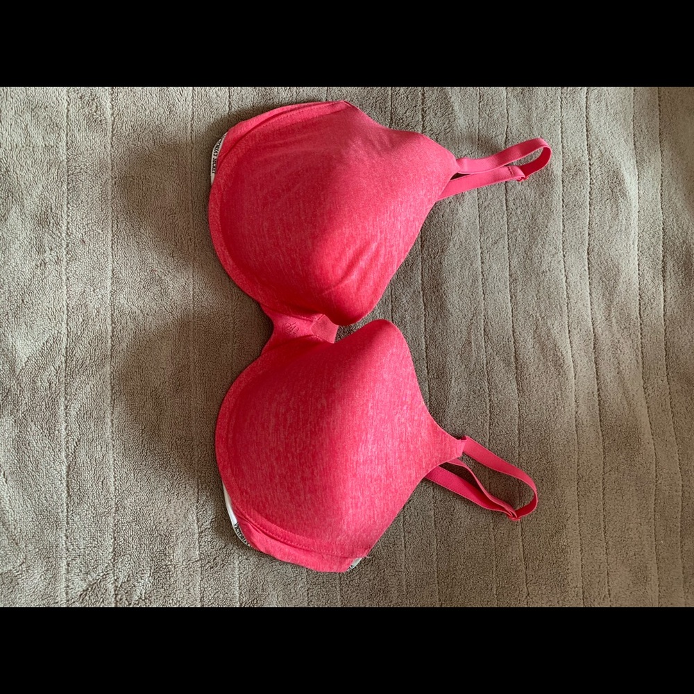 COPY - Victoria’s Secret bra 34DD